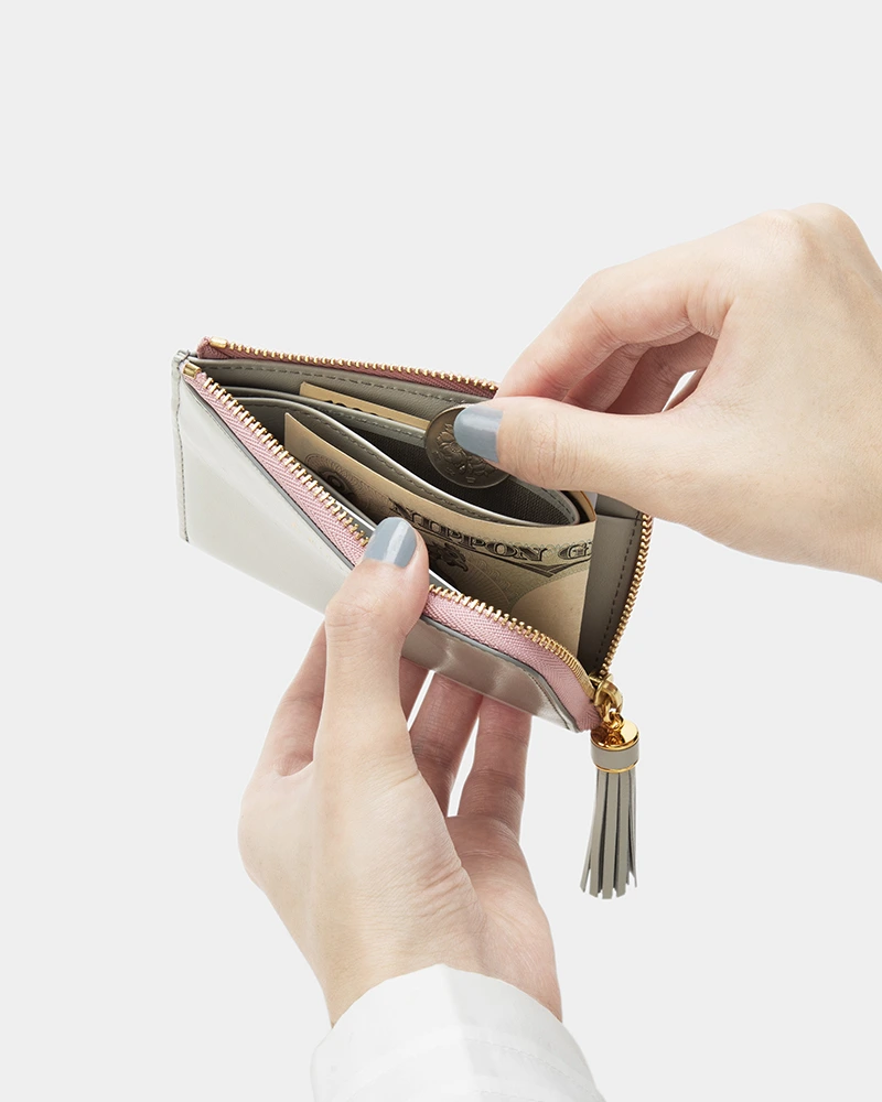 カードケース　財布　ミニ　グリーン　　高級感　レザー　コンパクト　新品