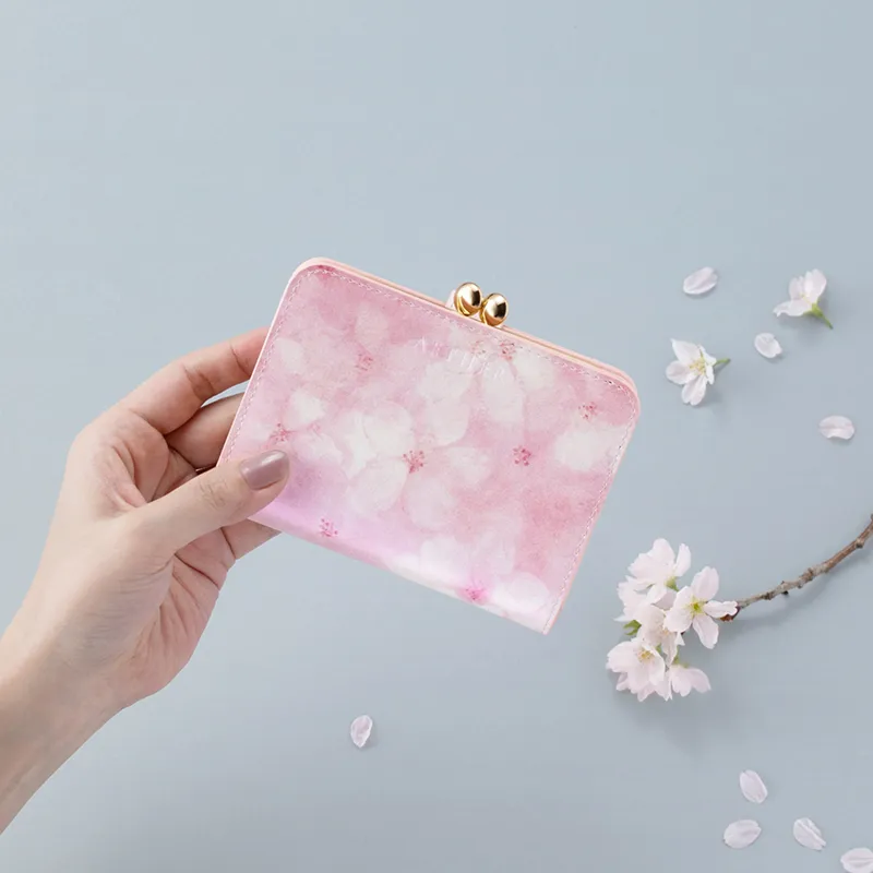 水彩画レザー「フロレゾン」二つ折り財布（ガマ口）