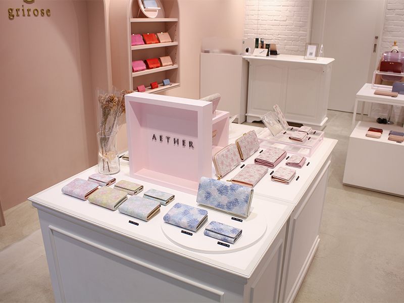 「grirose」店内にてAETHER製品を販売