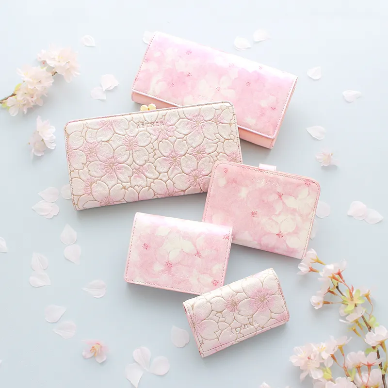 季節を問わず楽しめる、エーテルの桜柄