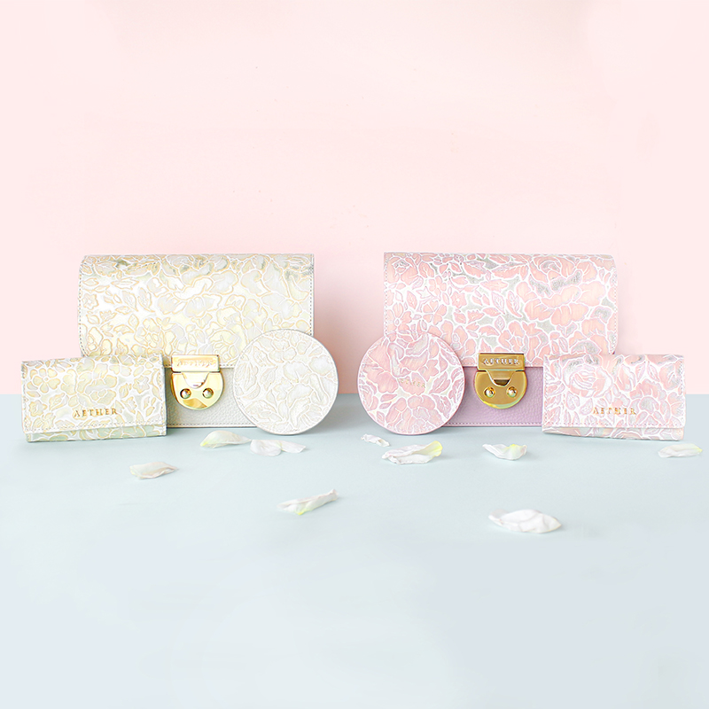 バラ柄型押しレザー「シュクレ」バッグ&キーケース&ミラー