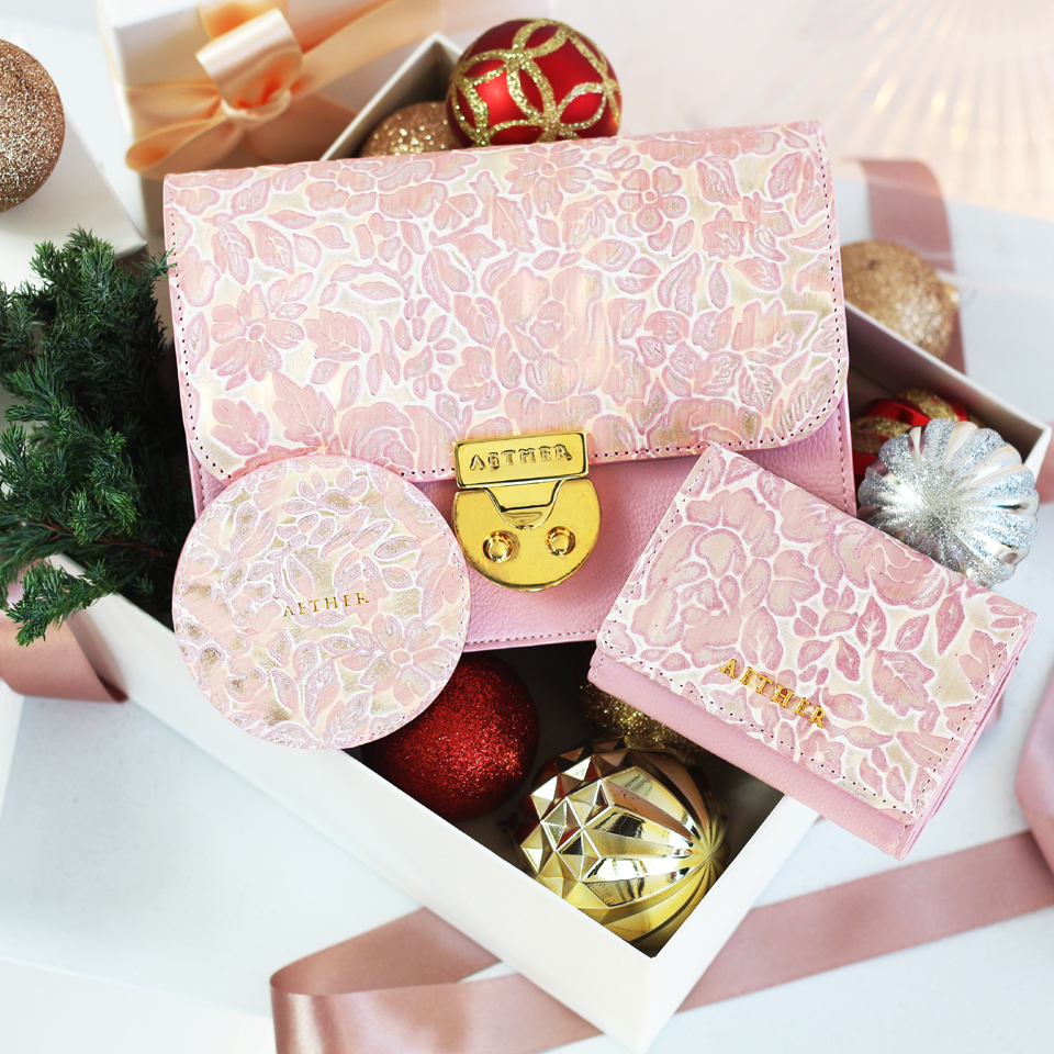 バラ柄レザー「シュクレ」のクリスマスコフレ