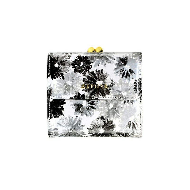 エナメルレザー「ノワール」二つ折り財布（がま口）