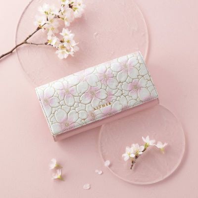 桜柄グレインレザー「サクラ」長財布（かぶせ）