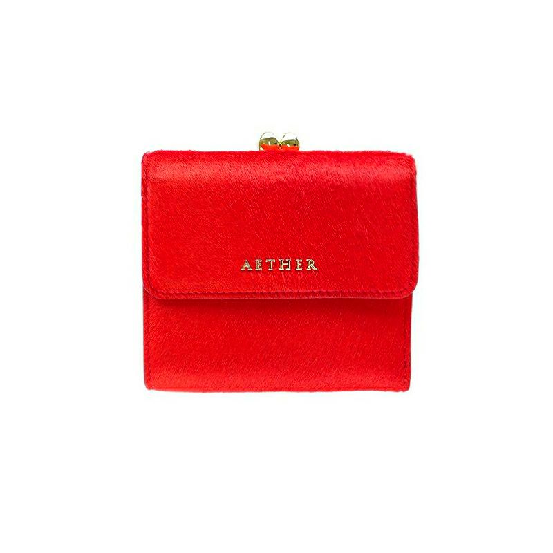 「アリュール」二つ折り財布（がま口）
