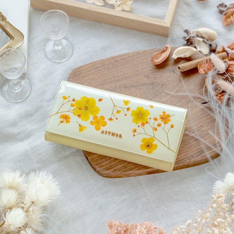 押し花レザー「ジュリエット」長財布（かぶせ）